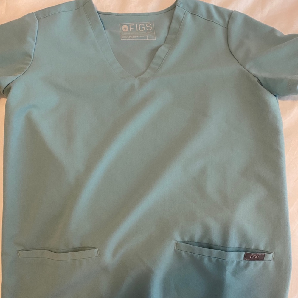 Figs Scrub Top